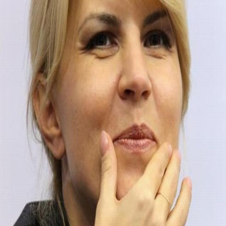 Cine s-ar fi așteptat să apară așa ceva în imaginile cu Elena Udrea Elena Udrea