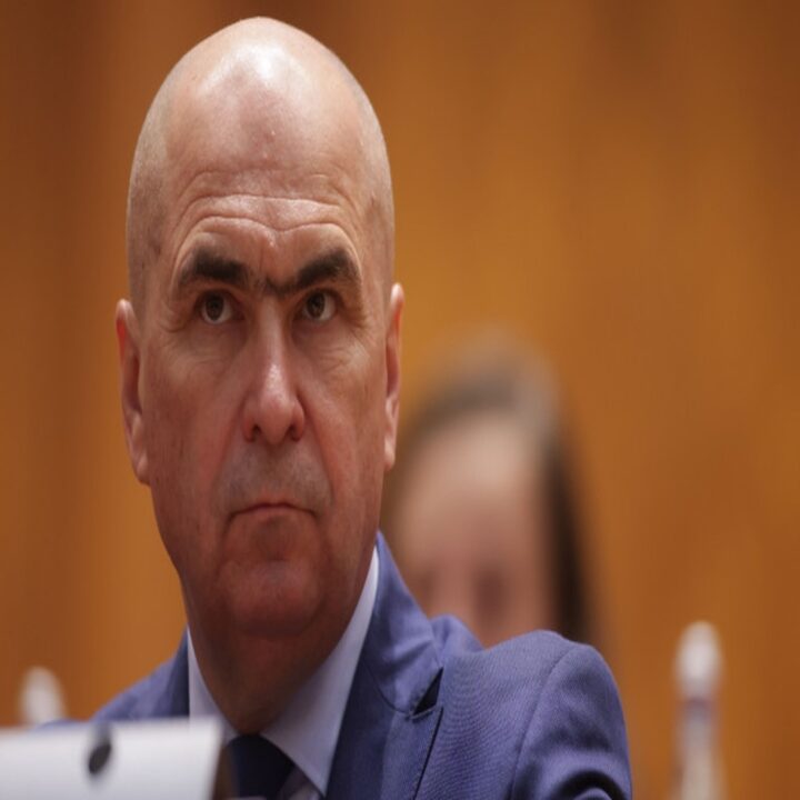 Decizie fulger de la Guvern: ce se întâmplă cu salariile românilor chiar de luni