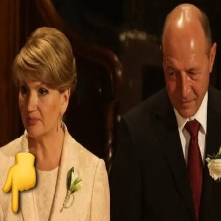 Alertă de ultimă oră: anunțul făcut de Traian Băsescu în fața tuturor, cu bebelușul în brațe