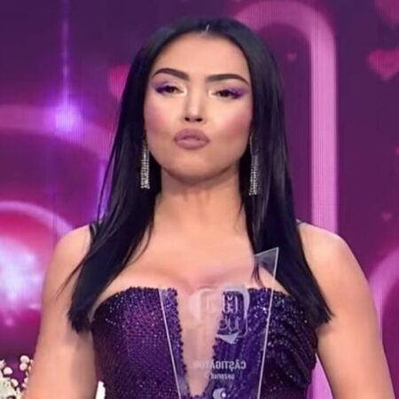 Veste de ultimă oră din Casa iubirii: Un concurent a părăsit platoul de urgență în aplauzele tuturor