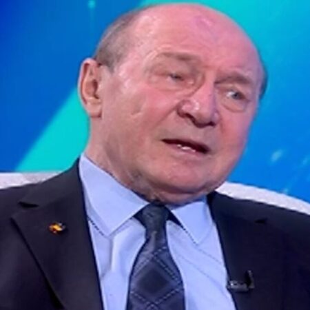 Prieteni, nu o să vă vină să credeți pe cine vrea Ciucu lângă el! E o mutare istorică