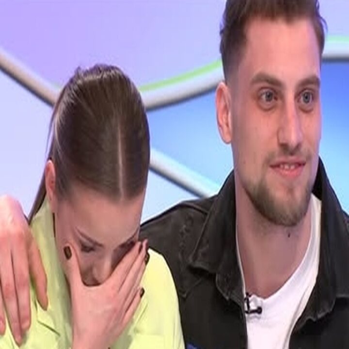 Nu o să credeți cine a sunat în direct! Totul s-a schimbat într-o secundă la Mireasa