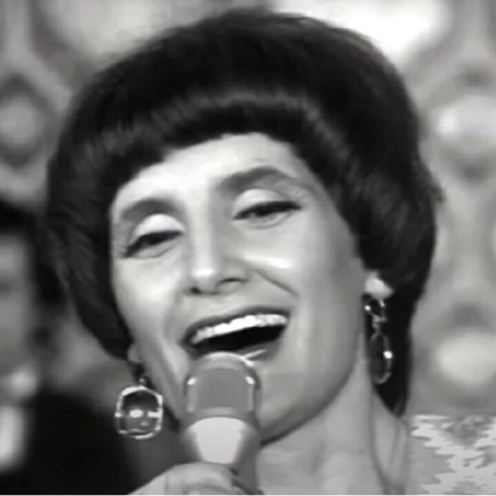 Nici tu nu o recunoști? S-a stins la numai 37 de ani. Ce s-a întâmplat cu artista care „nu cânta, ci trăia muzica”