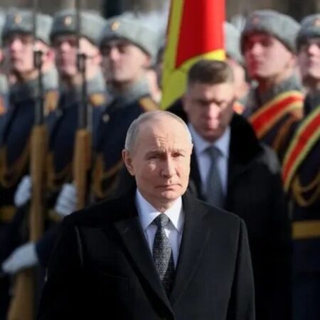 Nu mi-a venit să cred când am citit: Ce fac sateliții rusești deasupra bazelor