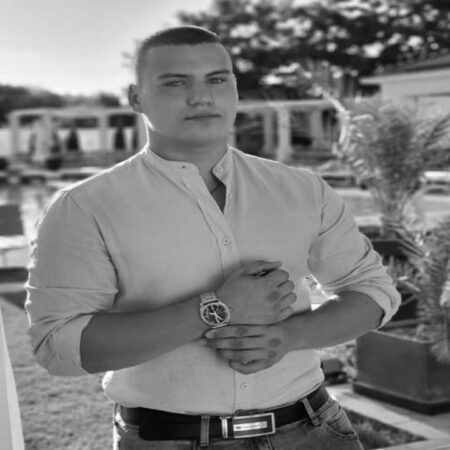 „Ai plecat mult prea devreme”: Mesajul sfâșietor care a apărut în urmă cu puțin timp