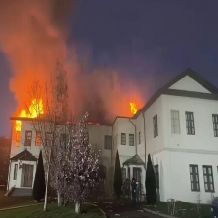 „Risc de propagare la întreaga construcție!” Decizia radicală luată de pompieri la fața locului