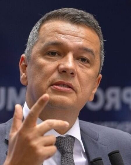 S-a dat ordinul pentru strângerea semnăturilor. Cât mai are de trăit Guvernul Bolojan
