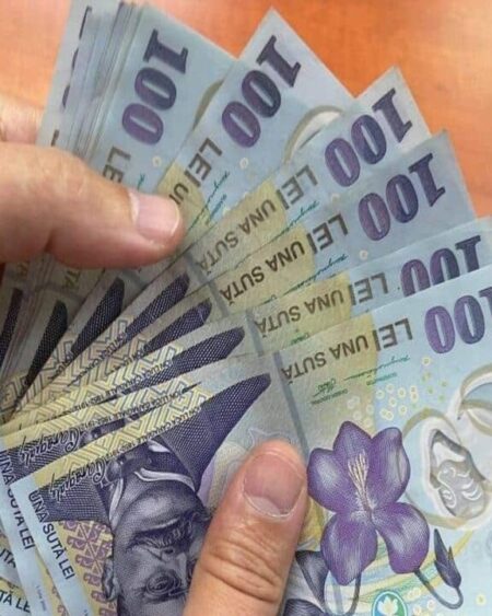Se dau bani grei de la stat! Actul oficial care aduce măriri masive de salarii