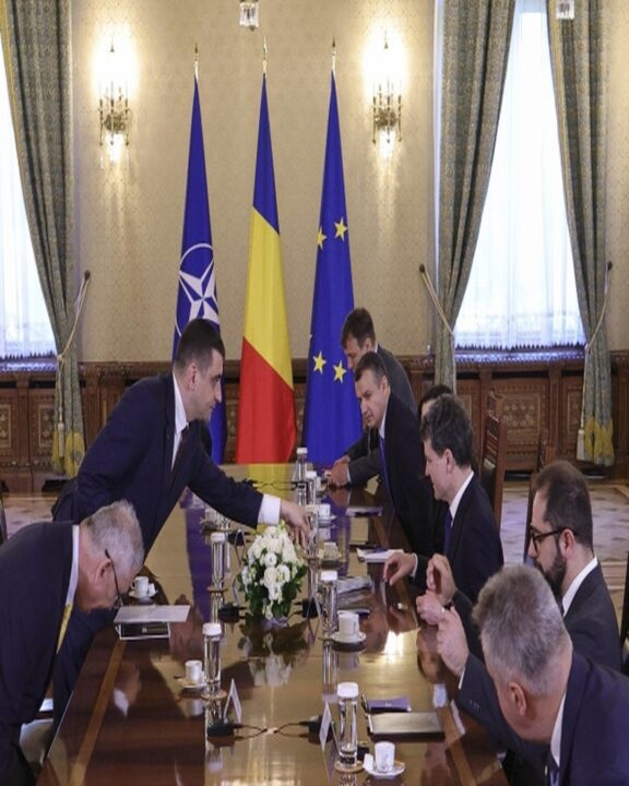 Răsturnare de situație la consultări! Ce a refuzat Nicușor Dan să îi promită liderului AUR