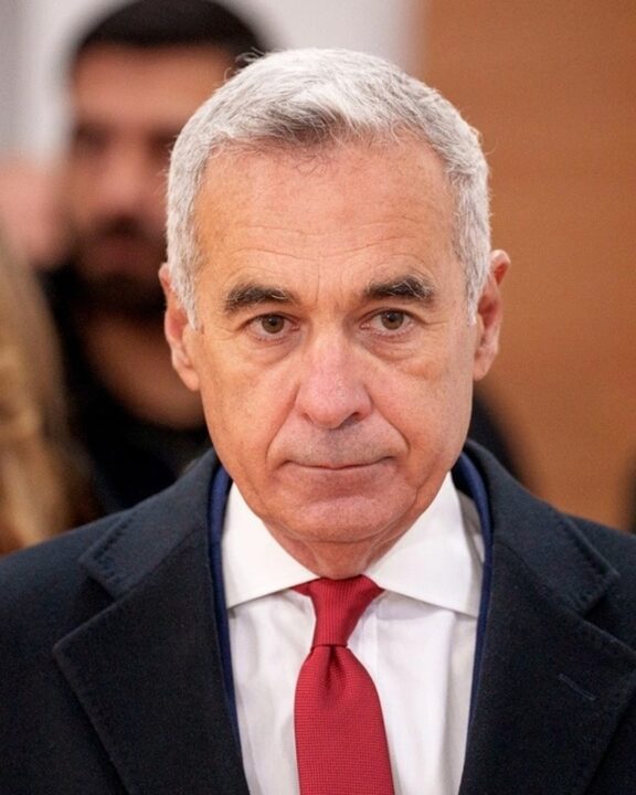 S-a lansat partidul care „se va înclina doar în fața d-lui Georgescu”