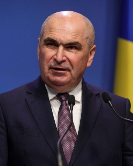 Singura metodă legală prin care Bolojan poate fi forțat să plece înainte de noul Guvern