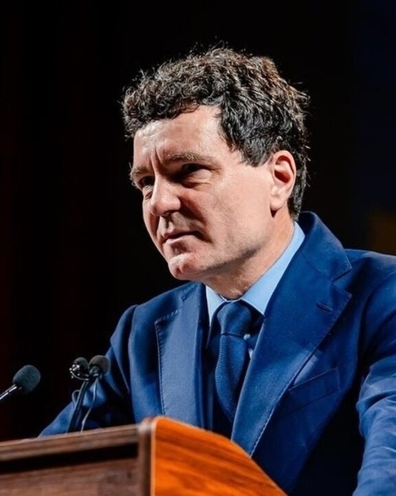 Nicușor Dan a promulgat legea care schimbă regulile divorțului! Ce nu mai poți să faci de acum