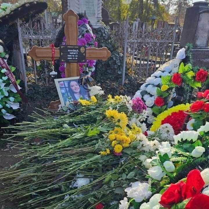 Scene de coșmar la cimitir! Ce au găsit părinții Andreei Cuciuc pe mormânt: „Nu avem cuvinte!”
