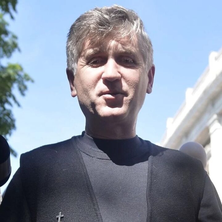 Descoperire șocantă la percheziții! Polițiștii au chemat mașina de bani acasă la Cristian Pomohac