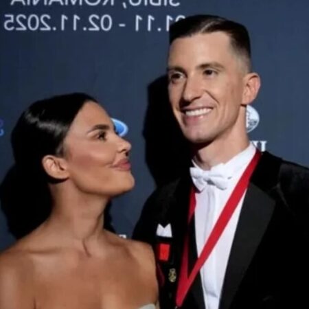 Rareș Cojoc a uitat-o deja pe Andreea Popescu?! Imagini incendiare din club