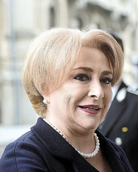 A scos-o din minți pe Merkel! Ce i-a spus Viorica Dăncilă
